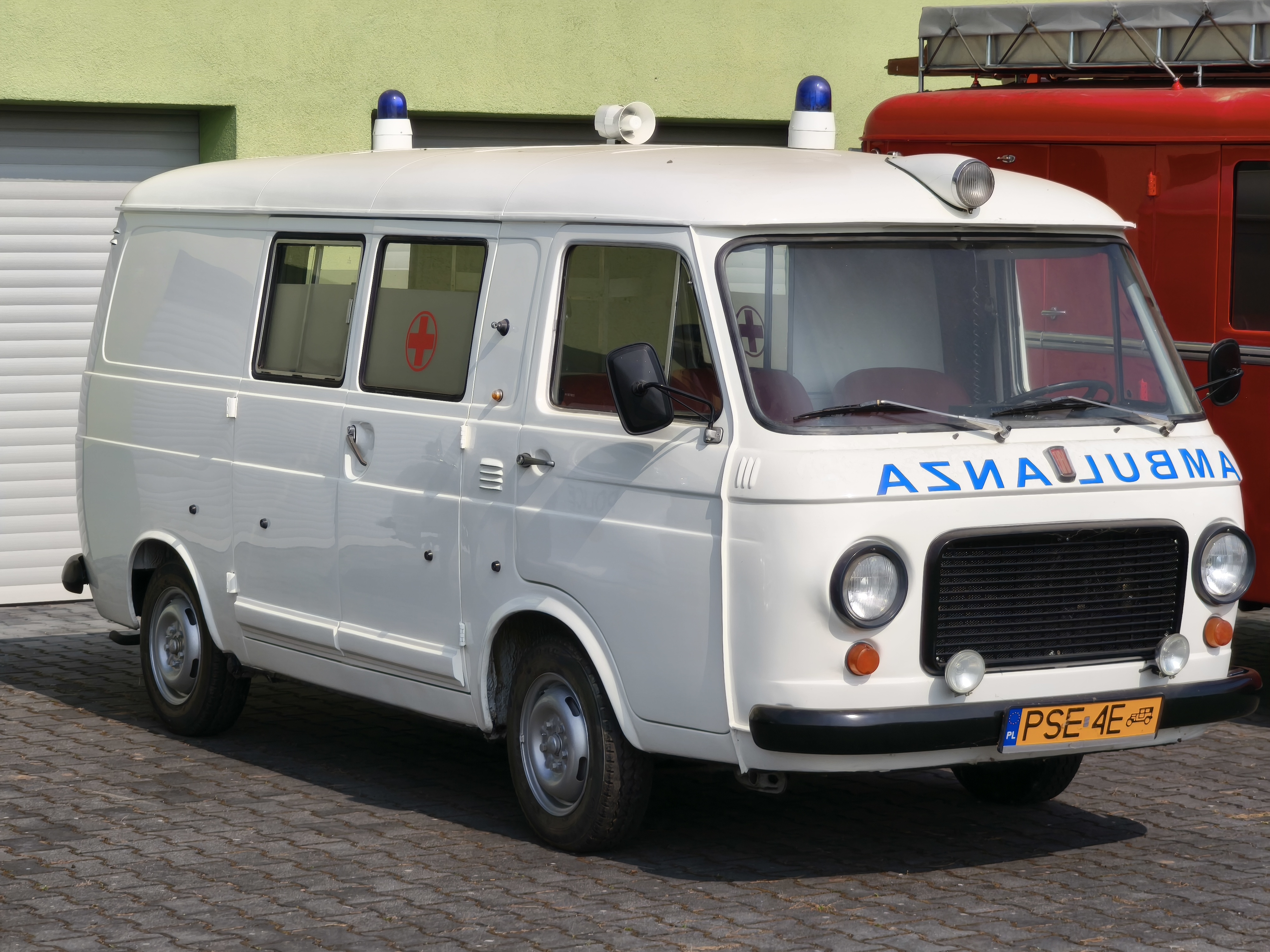 Fiat 238 Ambulans, 1978 r. – 38 000 zł